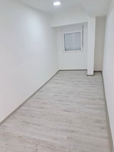 1-комнатная квартира в центре Бара за 95 000 EUR с террасой 12 м2