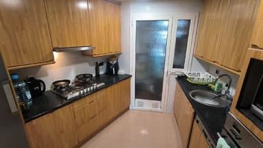 Уютная комната в Sant Boi de Llobregat за 300€/месяц, идеальна для девушки