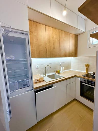 Аренда новой квартиры в Будве, 650 EUR, 300 м до моря!