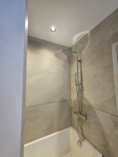 Аренда квартиры в Лимассоле, Neapolis - 2800 EUR в месяц, 3 спальни и большой балкон