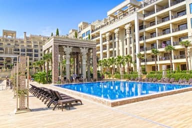 Роскошные апартаменты у моря в Золотых Песках от 950€/мес