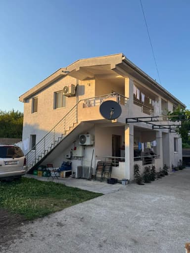 Продается дом в Баре, 230000 EUR, 2 этажа, 500 метров до моря