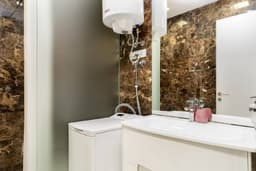 Сдаётся 1-комнатная квартира в центре Будвы, 1200 EUR в месяц, первая линия у моря