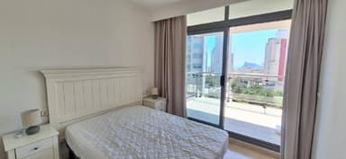 Квартира в Бенидорме за 1400 евро в месяц с парковкой и бассейном
