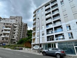 Продается 2-комнатная квартира с террасой в Бечичи за 150,000
