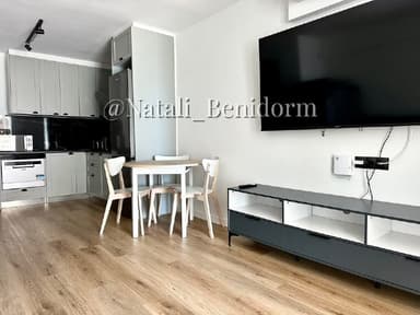 Светлая студия в Бенидорме Леванте, 1000 EUR в месяц, 200 м до пляжа