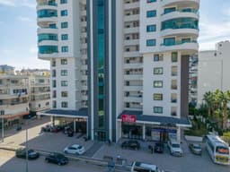 Сдача просторных апартаментов в Махмутлар за 450 евро с видом на море