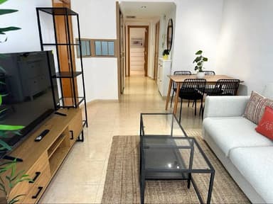 Аренда квартиры в Валенсии: 2 спальни, 1490 EUR