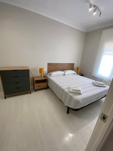 Уютная квартира в Барселоне с большой террасой за 1600 EUR/мес